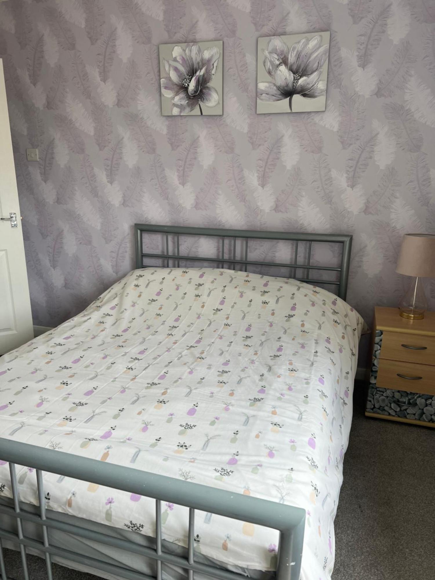 Treetops - Sleeps 8 Entire House Private Parking Close To Town Centre And Stadium Уиган Экстерьер фото